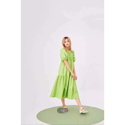 Đầm xanh lá DOTTIE size S