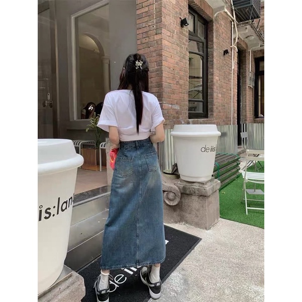 Chân váy bò dài xẻ trước