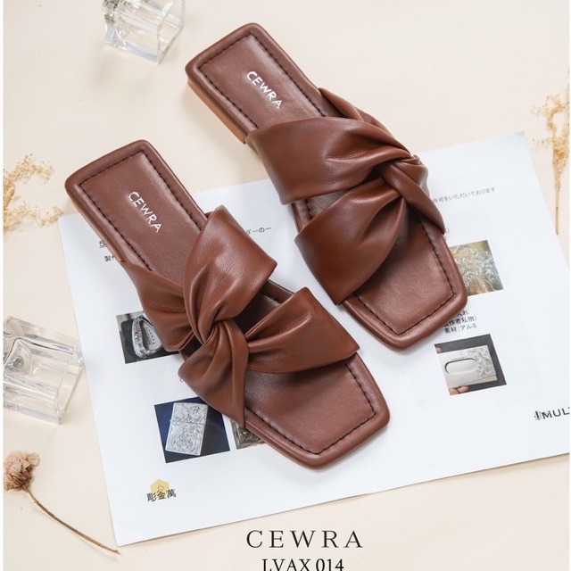 DÉP TRỆT NỮ CEWRA QUAI XOẮN CHẤT LIỆU DA NHÂN TẠO SIÊU ÊM