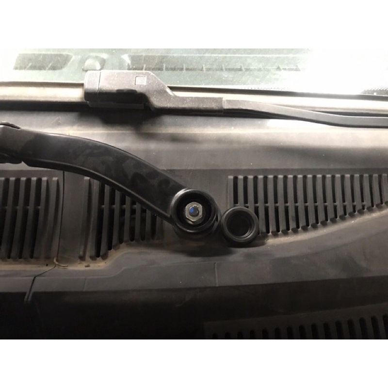 Nắp chụp cần gạt mưa FORD RANGER, EVEREST & MAZDA BT50.