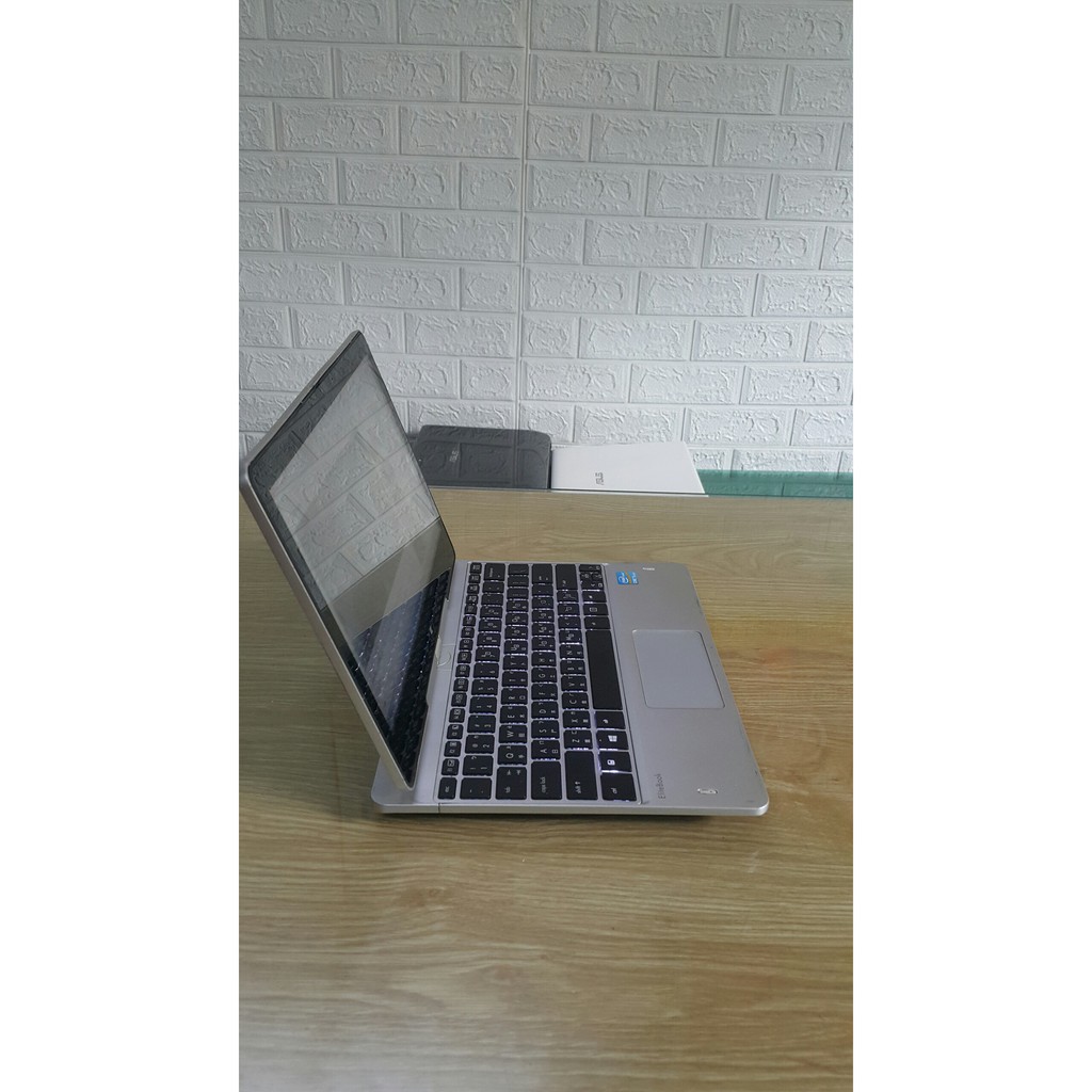 Laptop cũ Hp Revolve 810 G1 – i5 3437, dùng ổ cứng SSD, màn hình xoay