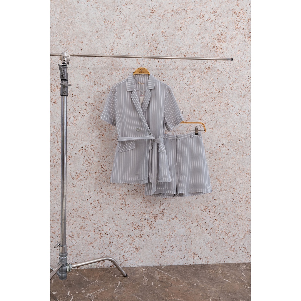 Áo Vest Nữ Tay Ngắn Đai Eo Vienne Tran V65D21H048