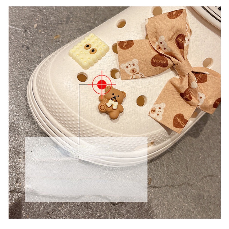 Dép Sandal Đục Lỗ Đế Dày Tăng Chiều Cao Họa Tiết Hoạt Hình Màu Kẹo Dễ Thương