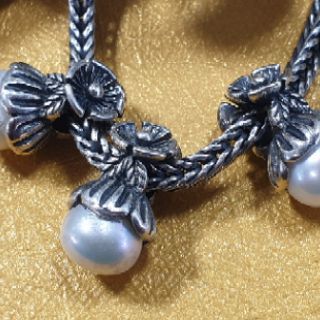 Charm bạc 925 hoa đính hạt trai thật