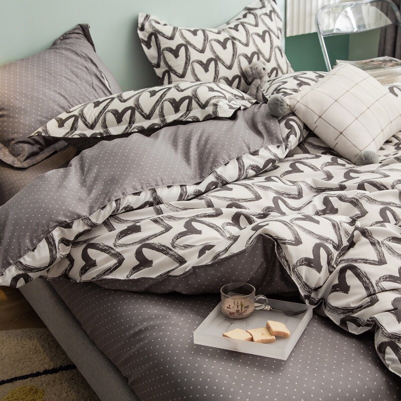 Bộ vỏ chăn ga gối 4 món Cotton Poly tim sơn mài trắng đen