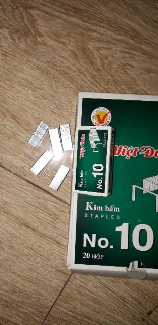 Một hộp ghim bấm số 10 Việt Đức có 1000 cái