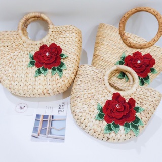 Làn lục bình hoa hồng