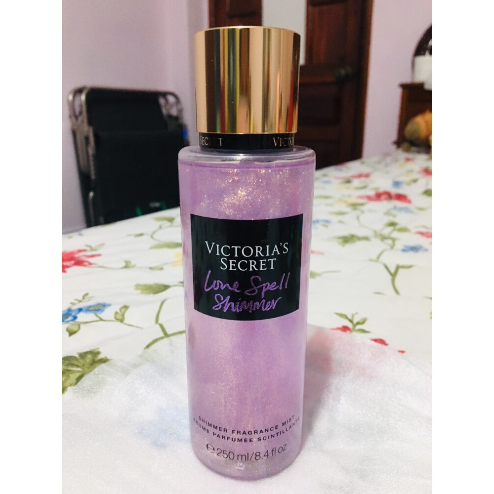 {Bill Mỹ} {Chuẩn Auth} {Best Seller} Love Spell Victoria's Secret VS xịt thơm hương nước hoa có kim tuyến 250ml