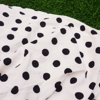 Vải lụa chấm bi