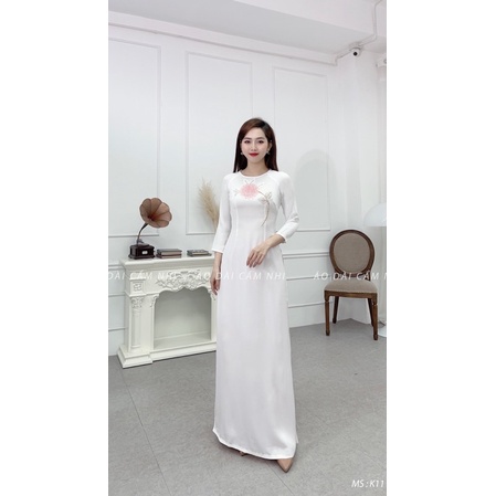 Áo dài Trắng đính Hoa xinh, Áo dài đính thủ công mã K11