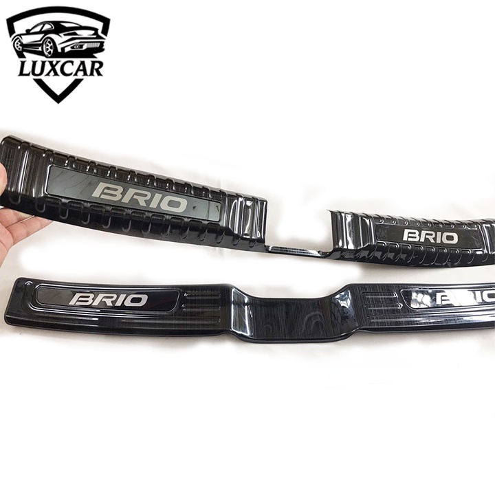 Nẹp chống trầy cốp sau xe KIA BRIO chất liệu INOX, TITAN Luxcar cao cấp