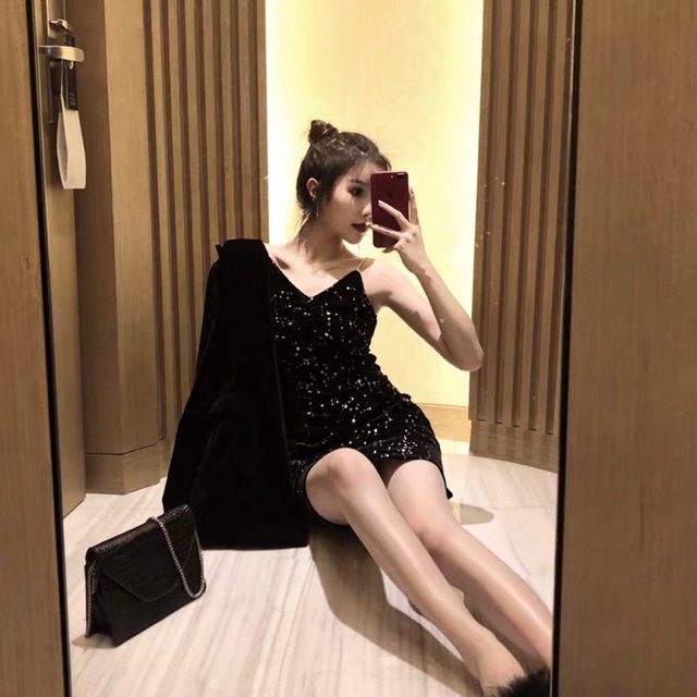 VÁY BLING BLING HỞ VAI QUYẾN RŨ VẢI NHUNG | BigBuy360 - bigbuy360.vn