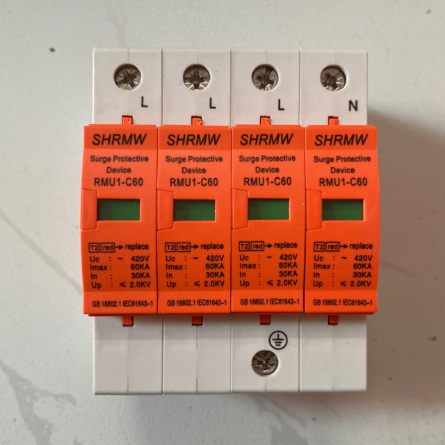 Thiết bị Chống sét lan truyền AC 3pha 4P , điện mặt trời hoà lưới