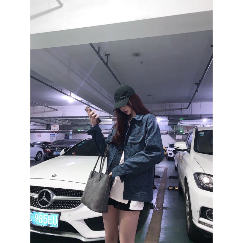 Áo khoác jeans thời trang LV logo siêu hot unisex
