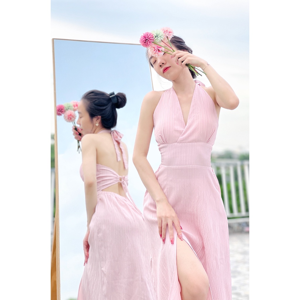 Váy Flora Dress xẻ tà, xòe nhẹ