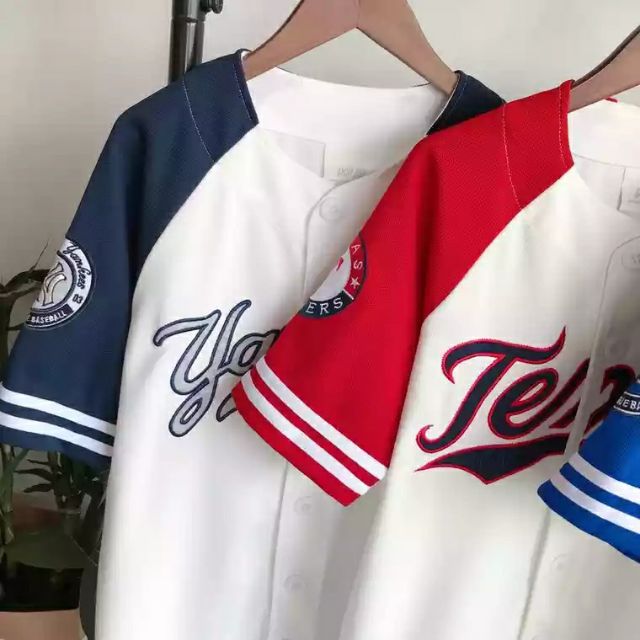 Áo ngắn tay thể thao