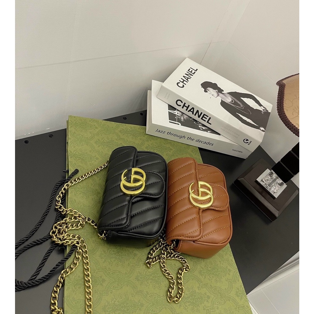 Túi đeo chéo chư G 2 màu xinh xẻo cá tính