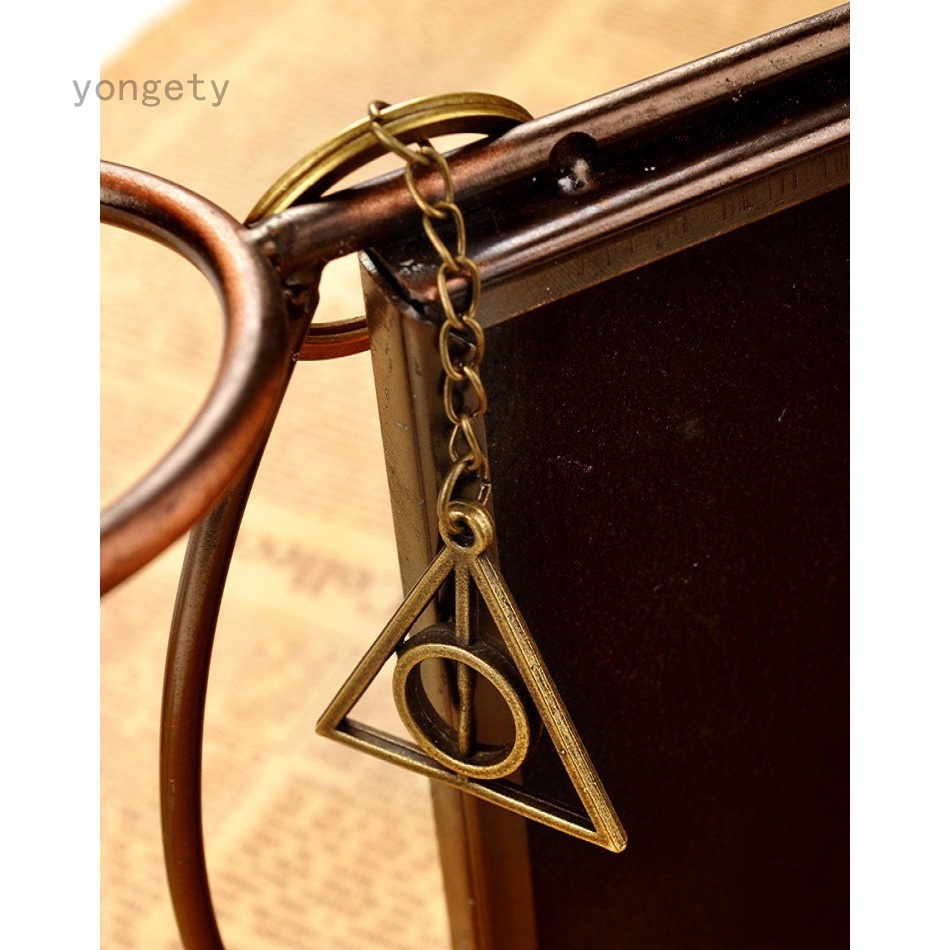 Móc khóa mặt hình tam giác phong cách Harry Potter và The Deathly Hallows Luna