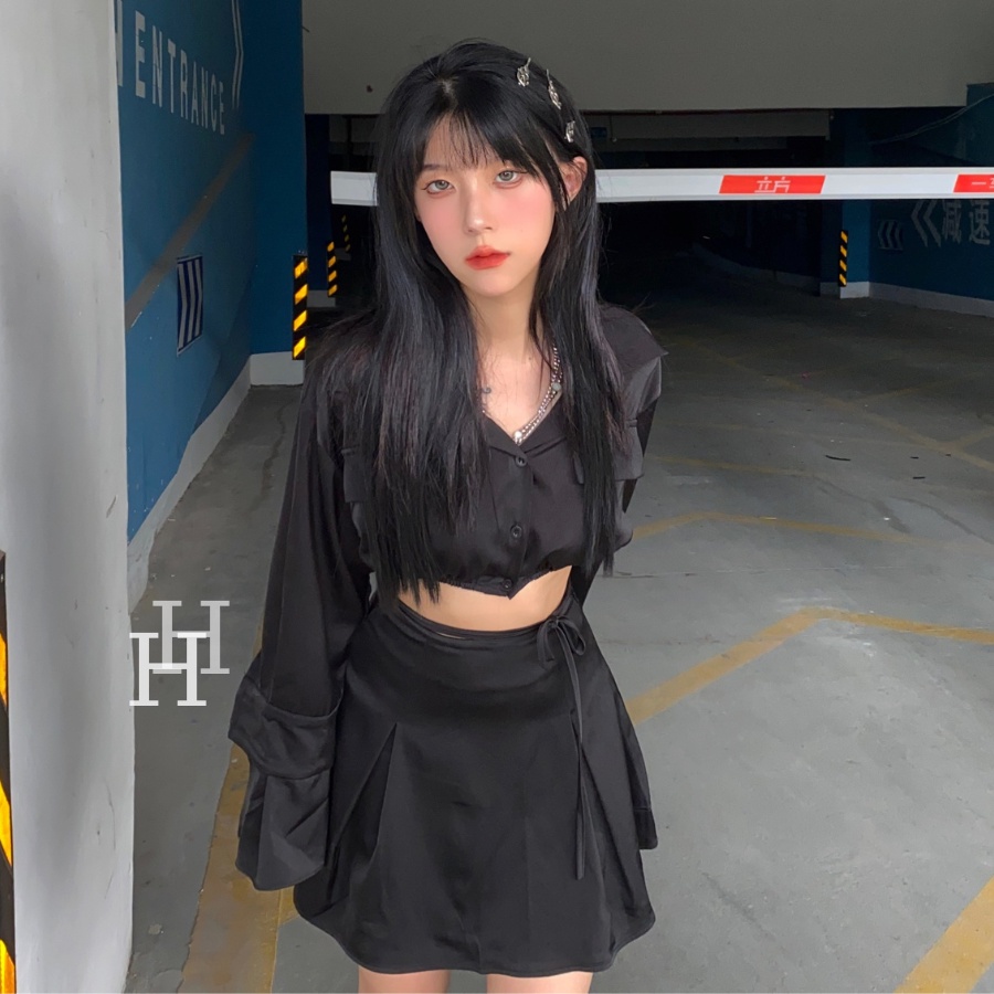 Set chân váy cột dây &amp; áo sơ mi croptop tay dài HS128 Hỉn Hỉn Store