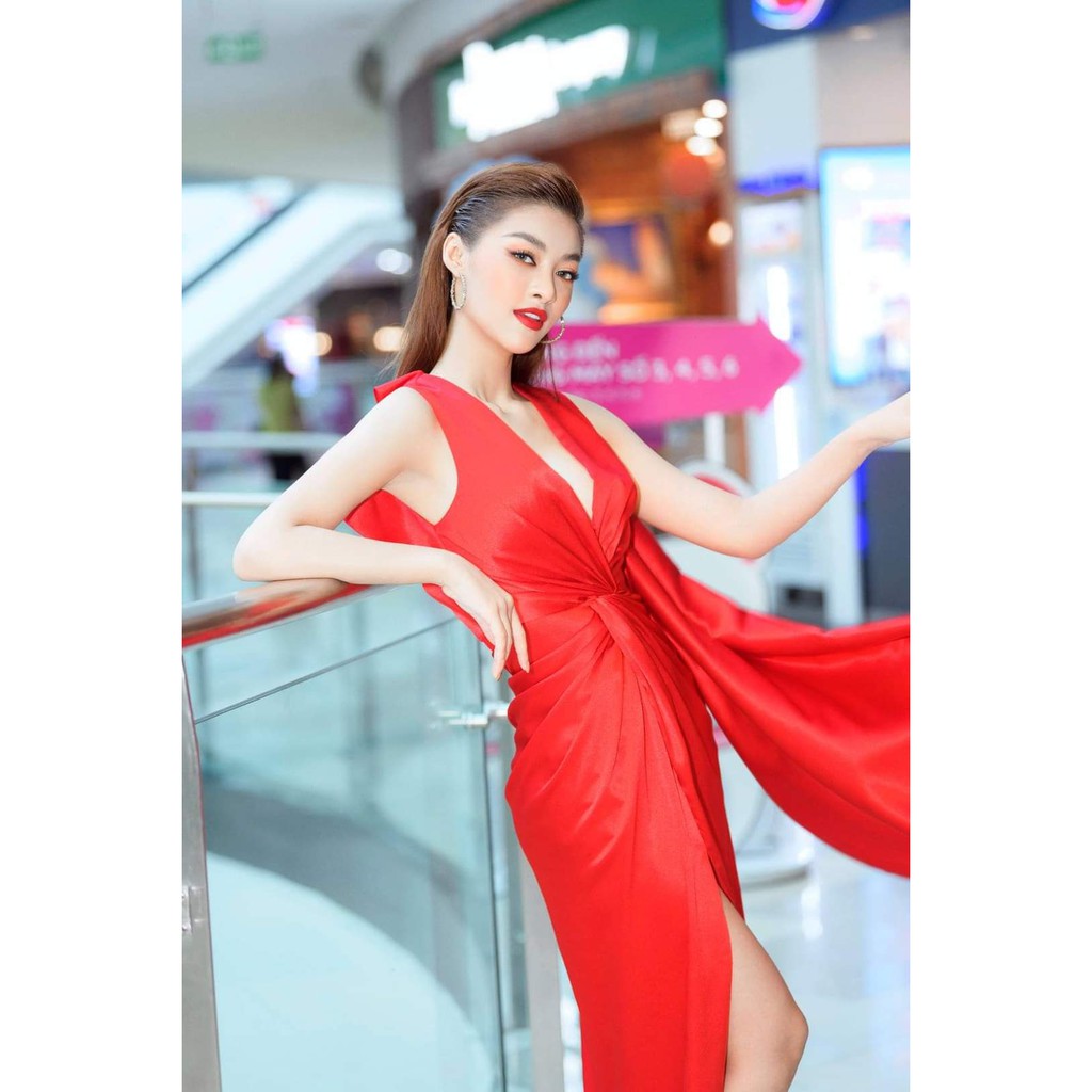 Đầm dạ hội kiểu sát nách xẻ ngực xoắn bụng hở lưng (HÀNG CAO CẤP)