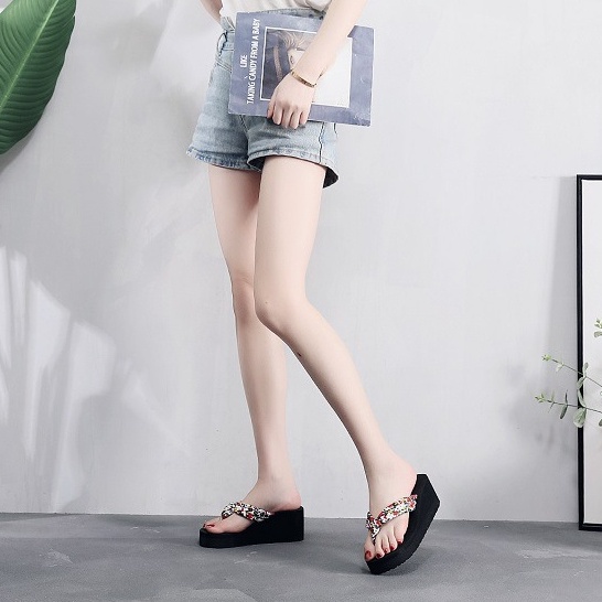 Dép kẹp nữ SIÊU NHẸ HỌA TIẾT BÔNG HOA, dép tông nữ dép đế xuồng 6cm thời trang Hàn Quốc giày Chuộng