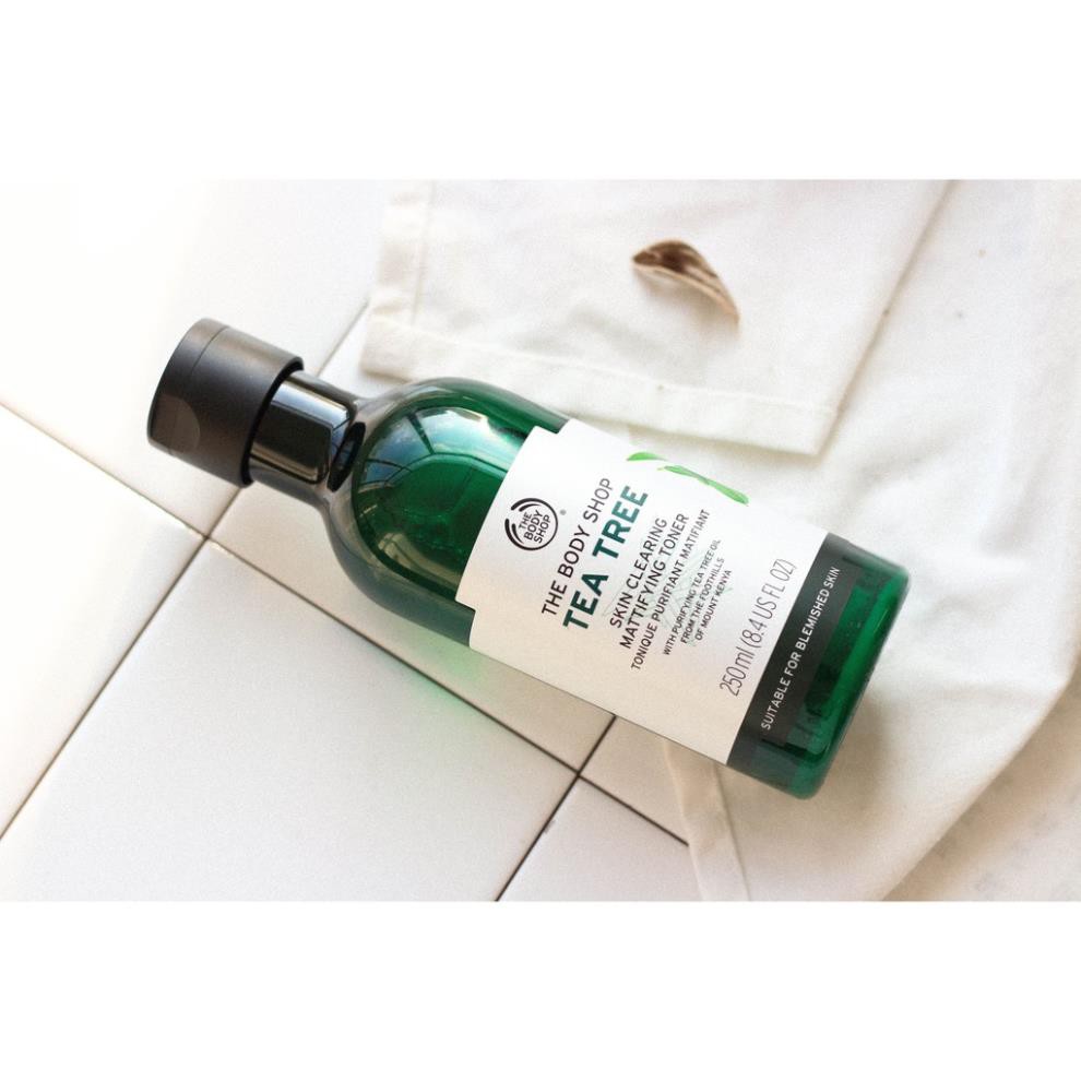 Nước hoa hồng The Body Shop Tea Tree Skin Clearing Toner