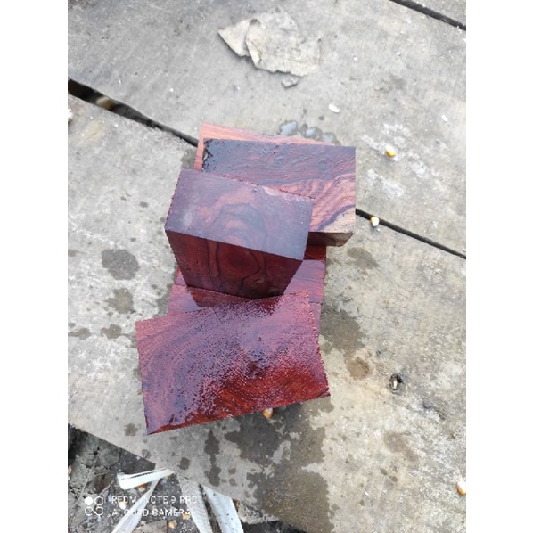 1 phôi gỗ cẩm lai 13x8x4cm