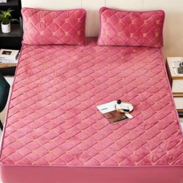 Ga gối nỉ nhung bo chun trần bông in chữ LV dày dặn ,mềm mịn