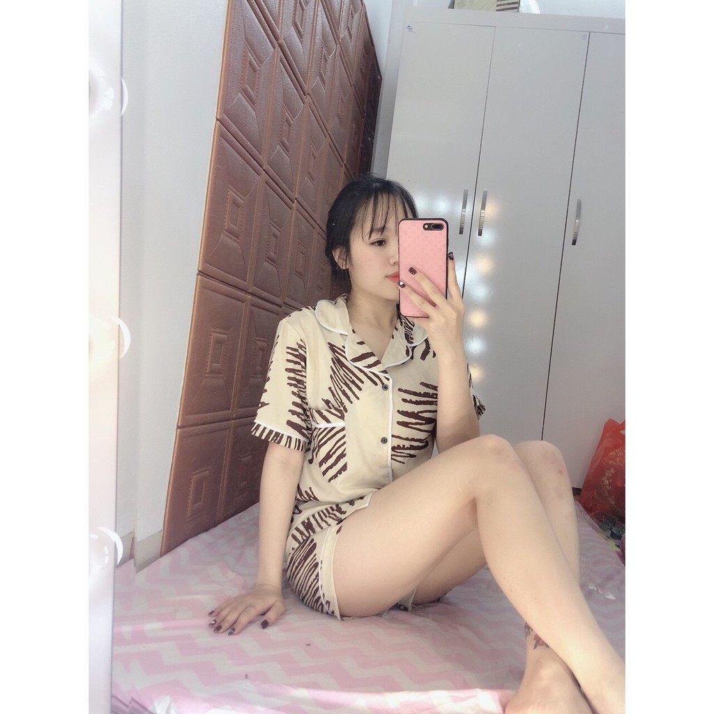 Bộ Pijama lụa áo cộc quần đùi nhiều hình cao cấp | BigBuy360 - bigbuy360.vn