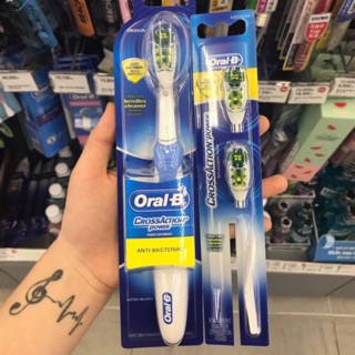 Bàn chải điện/ Đầu thay Oral-B CrossAction Power
