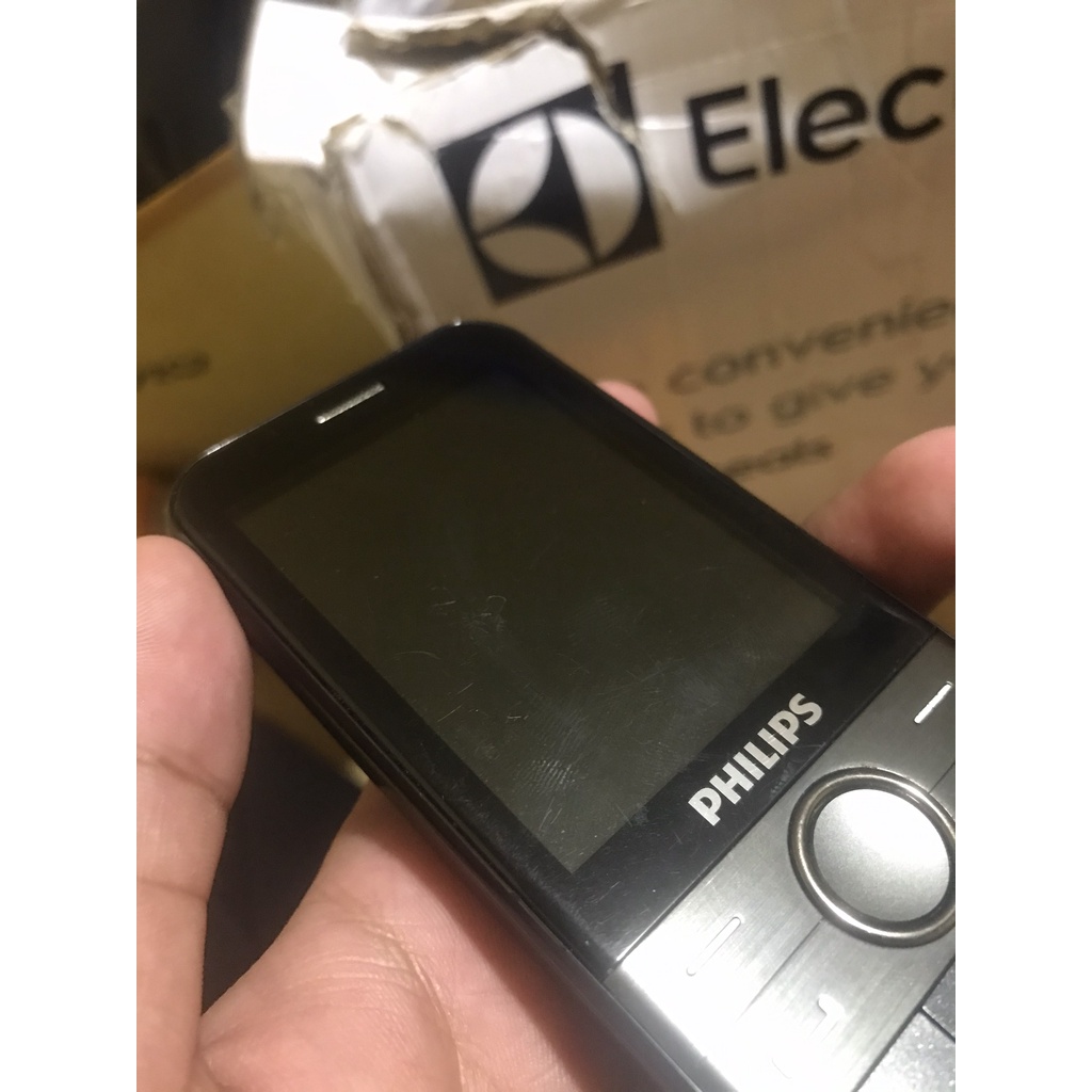 Điện thoại Philips E580 New 99%
