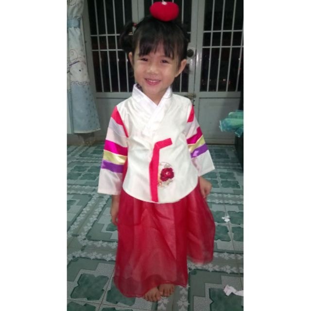 Váy hanbok trắng cho bé gái 8kg đến 16kg v59