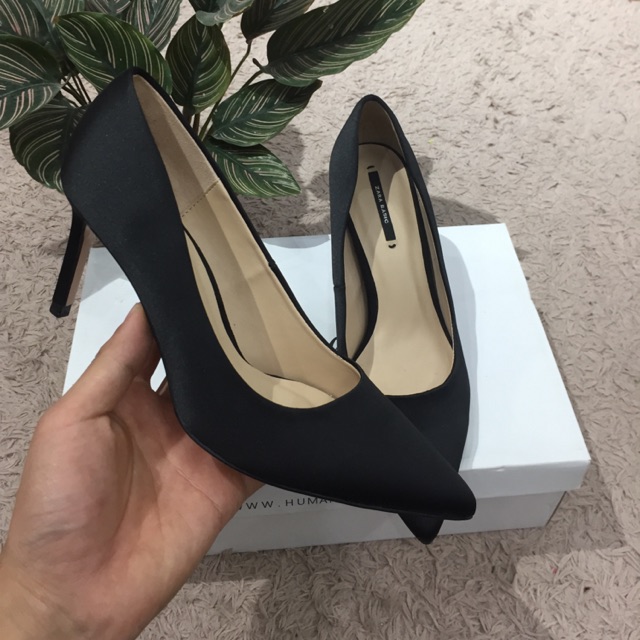 Giày cao gót satin