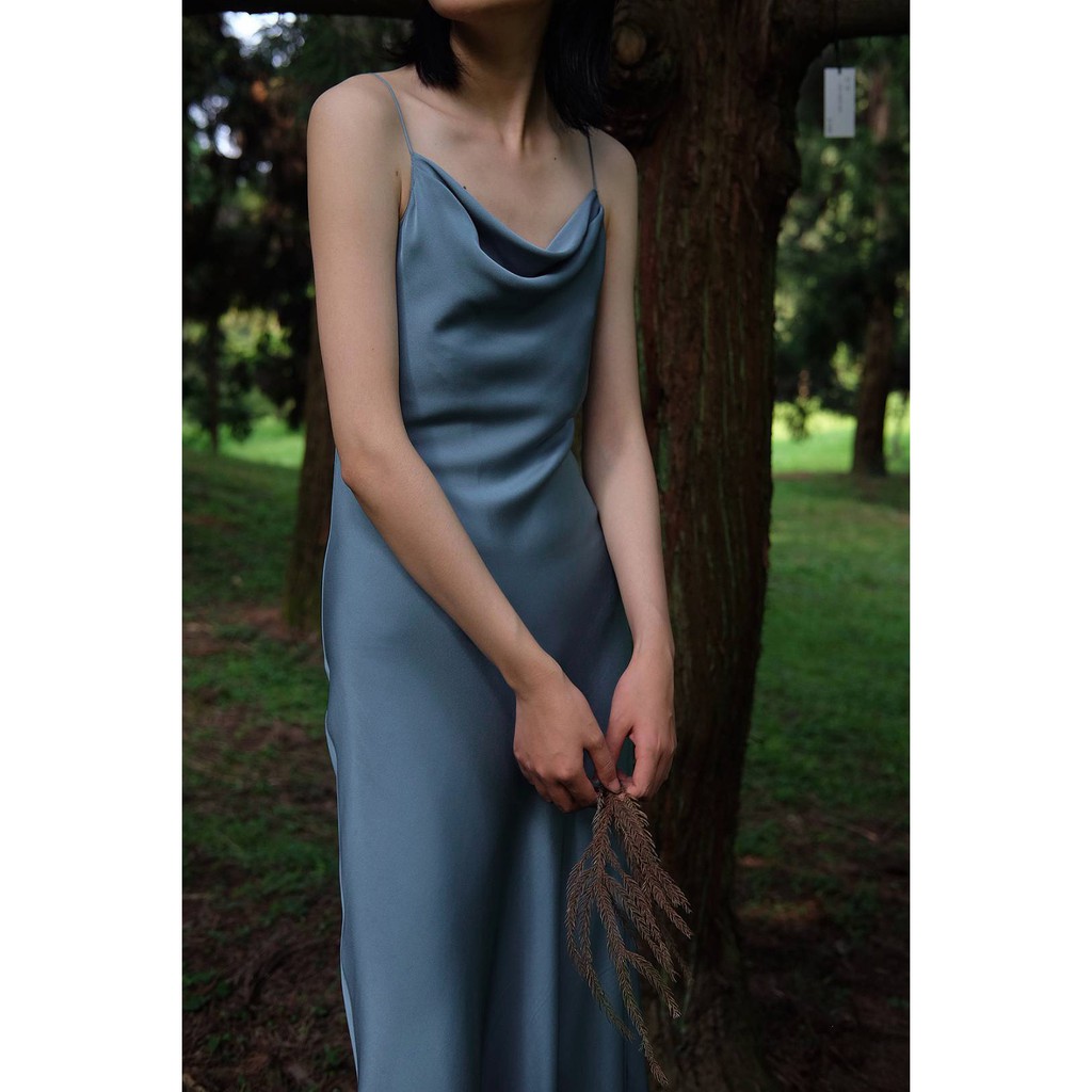 SLIP DRESS - ĐẦM LỤA SATIN CỔ ĐỔ DÁNG SUÔNG DÀI