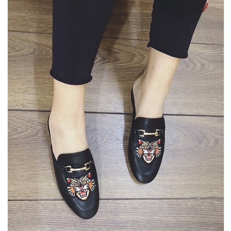 SỈ GIÀY SỤC HỌA TIẾT THÊU MẶT HỔ