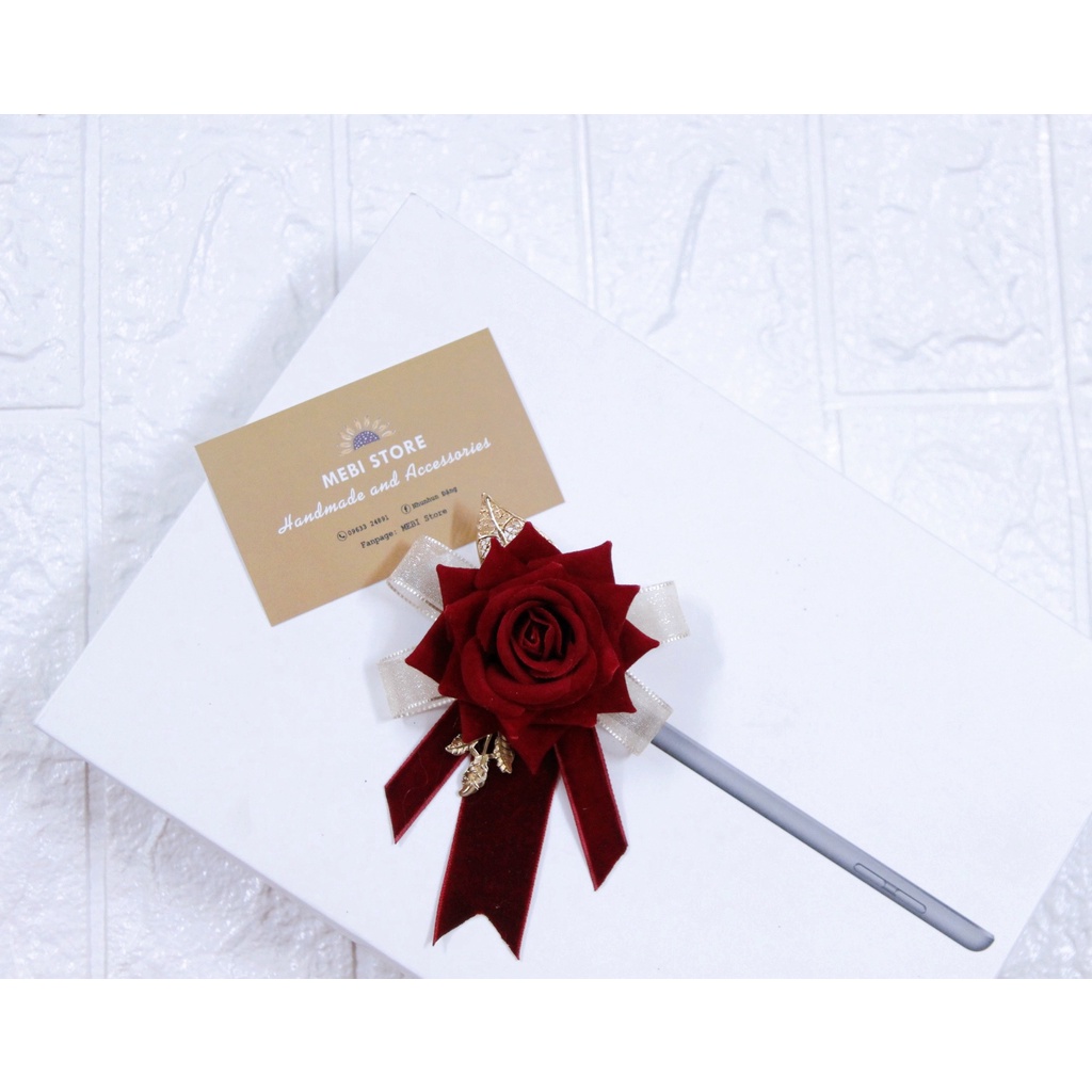 1 cái Hoa handmade cài áo cô dâu, chú rể, sui gia đám cưới màu đỏ mix ruy băng nhung