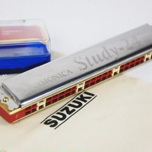 Kèn Harmonica 24 lỗ Suzuki Tremolo Study 24 (Bạc)