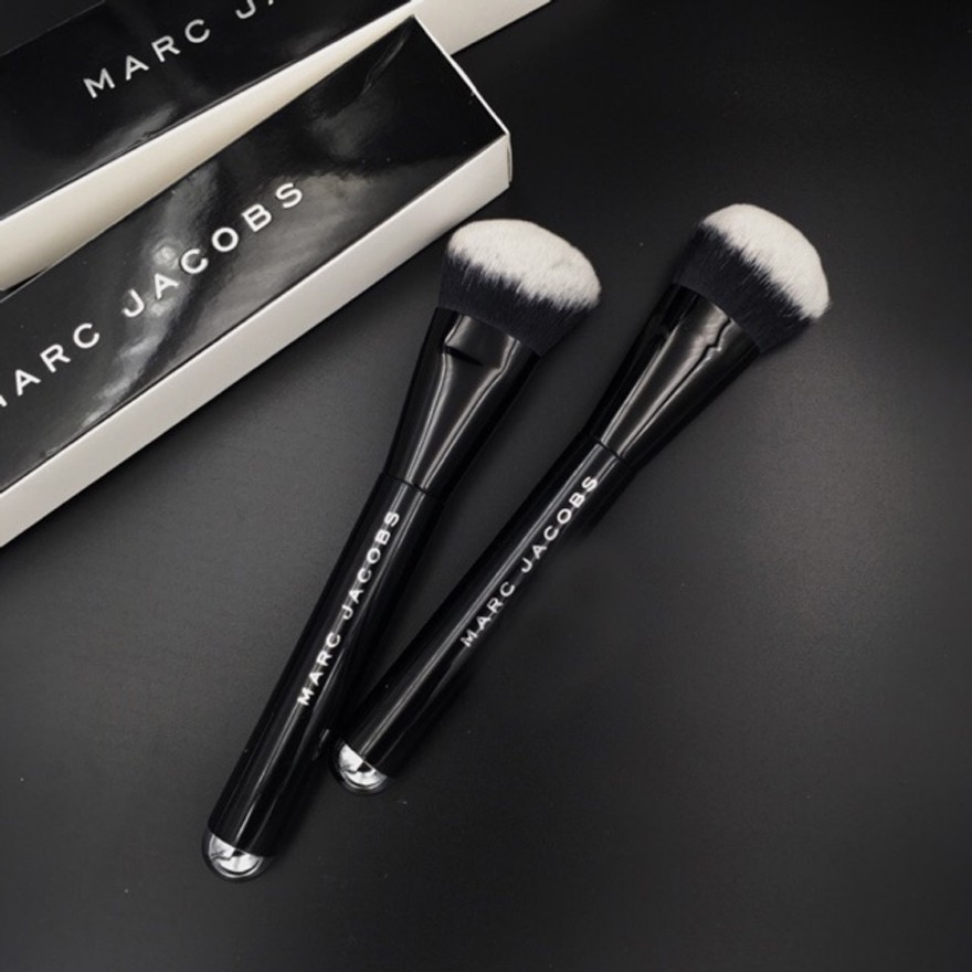 Cọ Nền MARC JACOBS The Face II