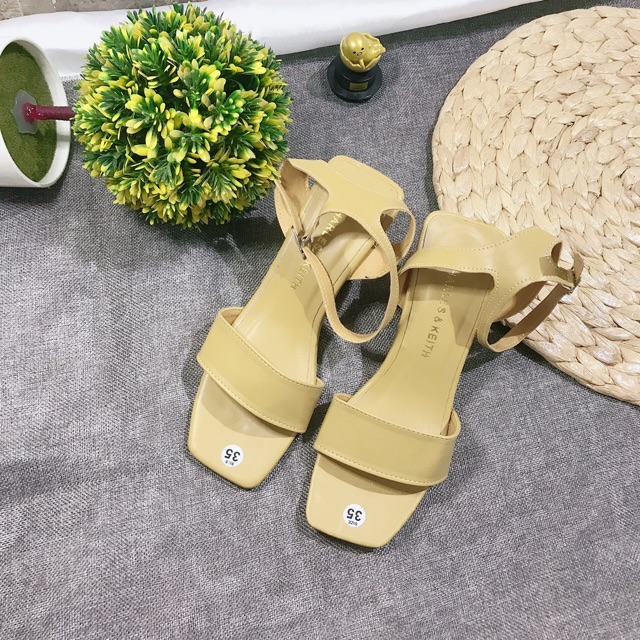 Giày sandal nữ quai bản da lì gót vuông 7p dành cho các cô nàng văn phòng đơn giản dễ đi