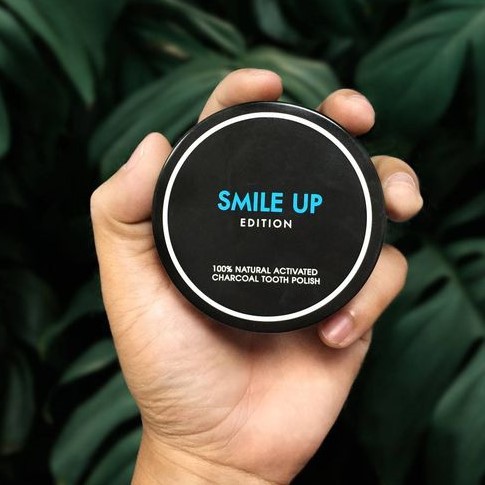 Hủ bột than hoạt tính trắng răng Smile Up 50g (sản phẩm dùng thử)