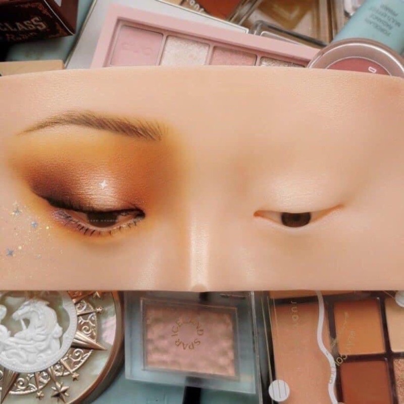 Mặt nạ makeup 3d (dụng cụ trang điểm)