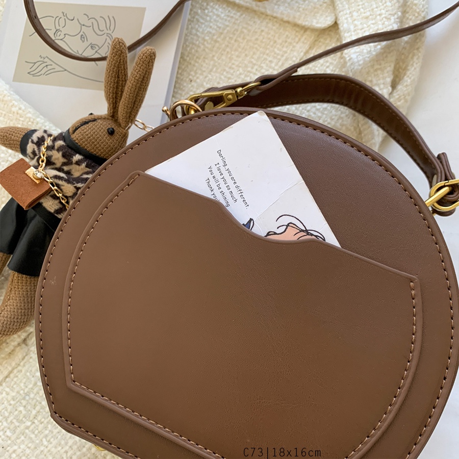 Túi tròn họa tiết bàn cờ kèm gấu- C73