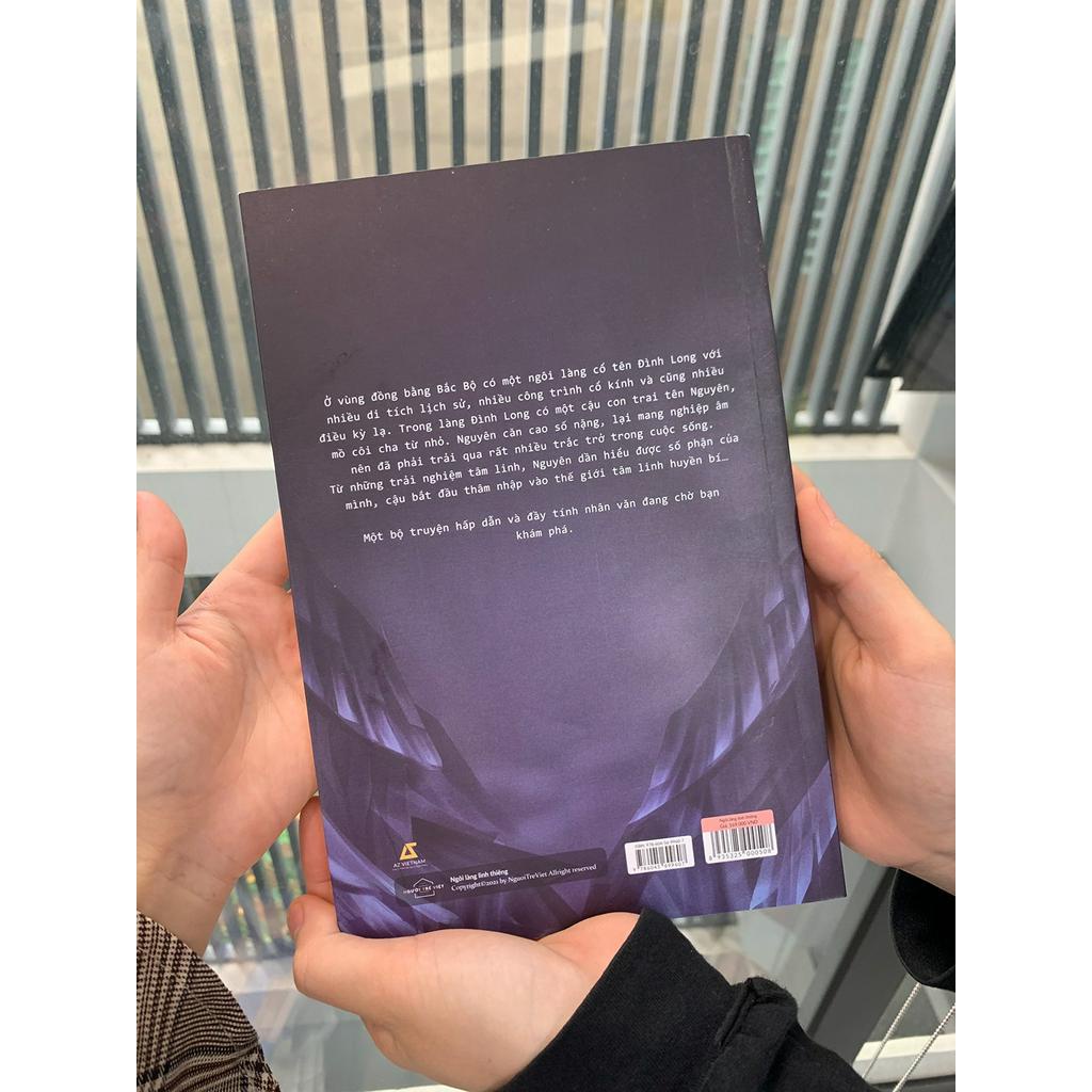 Sách Ngôi Làng Linh Thiêng