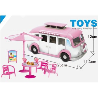 Bộ đồ chơi Gia đình heo Peppa Pig đi ô tô dã ngoại