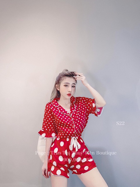 Bộ ngủ lụa chấm bi tay cộc quần đùi