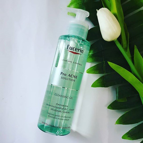 (Date 2025) Eucerin Sữa rửa mặt làm sạch cho da nhờn mụn ProAcne Cleansing Gel 200ml