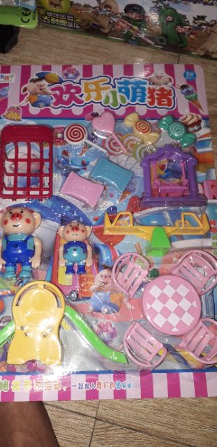Sét đồ chơi công viên và 2 chú heo bằng nhựa rất đẹp