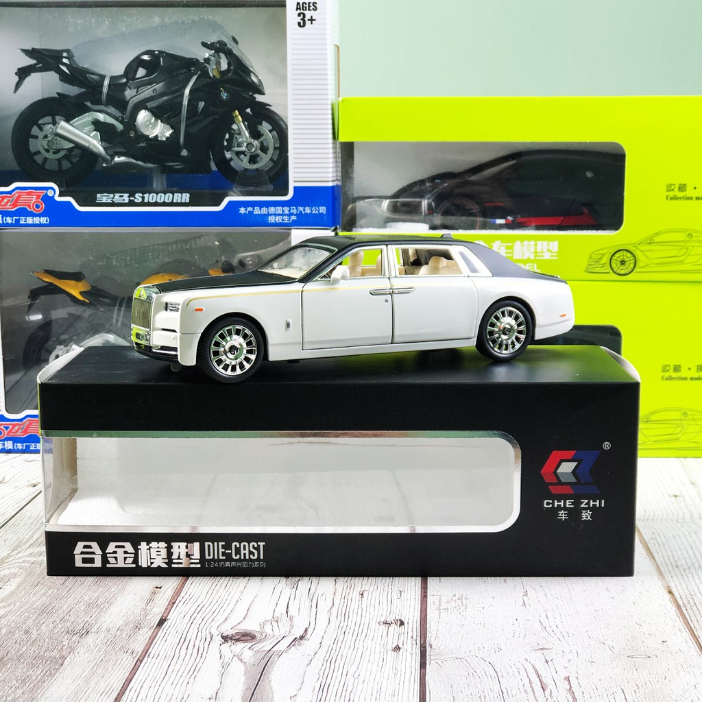 Xe mô hình Rolls Royce Phantom VIII tỉ lệ 1:24 hãng Chezhi khung kim loại, thiết kế tinh xảo như thật màu Đen, Trắng, Đỏ