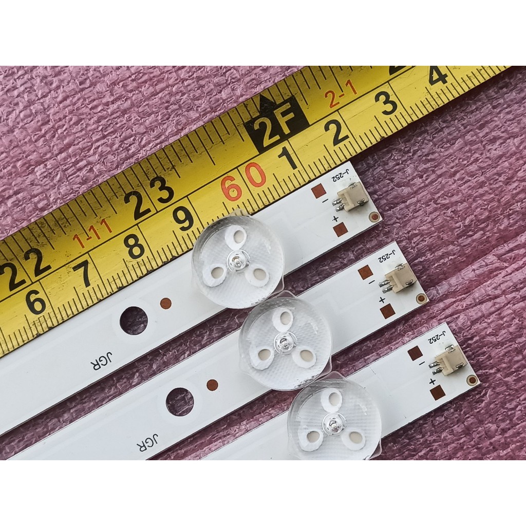 BỘ LED TIVI DARLING 32HD931 VÀ CÁC ĐỜI MÁY KHÁC. MỚI 100% BỘ 3 THANH, MỖI THANH 8 BÓNG 3V, DÀI 61,7cm