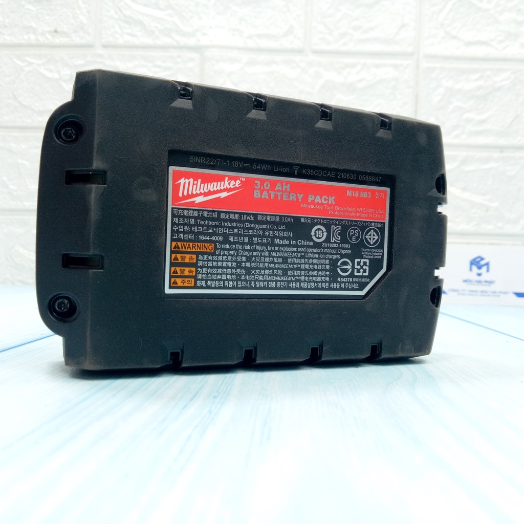 Pin Milwaukee 3Ah M18 High output M18HB3 Chính hãng